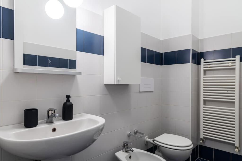 Moderno Bilocale In Zona Mico Appartement Milan