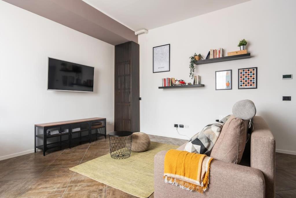 Moderno Bilocale In Zona Mico